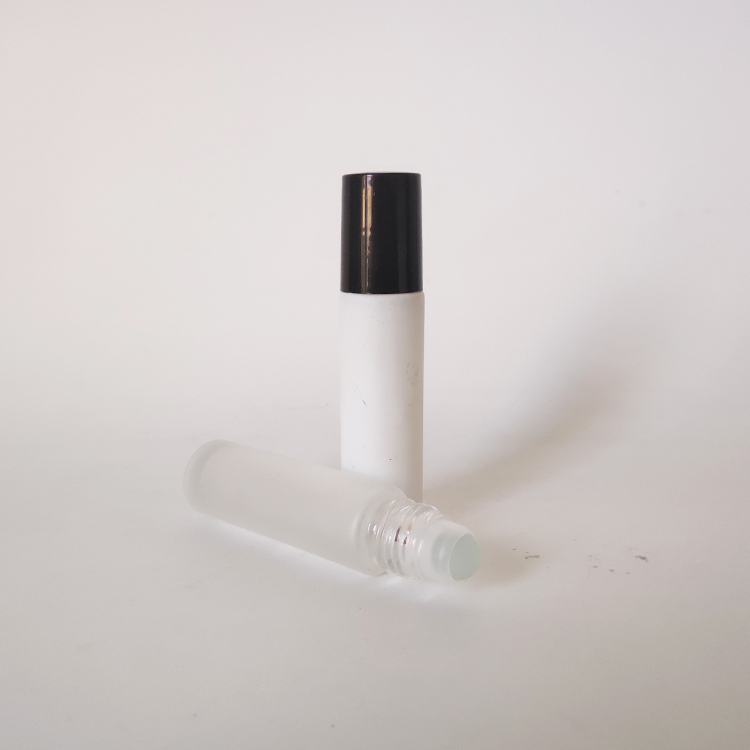 New design white amber essential oil 10ml glass roller ball bottle