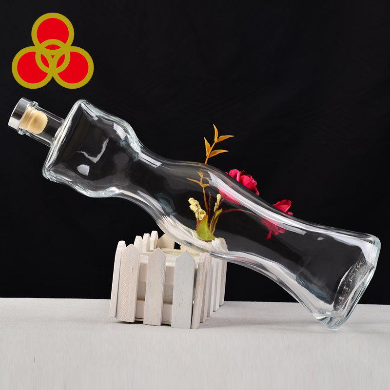 New design women body shaped 750ml glass wine bottle vodka bottle