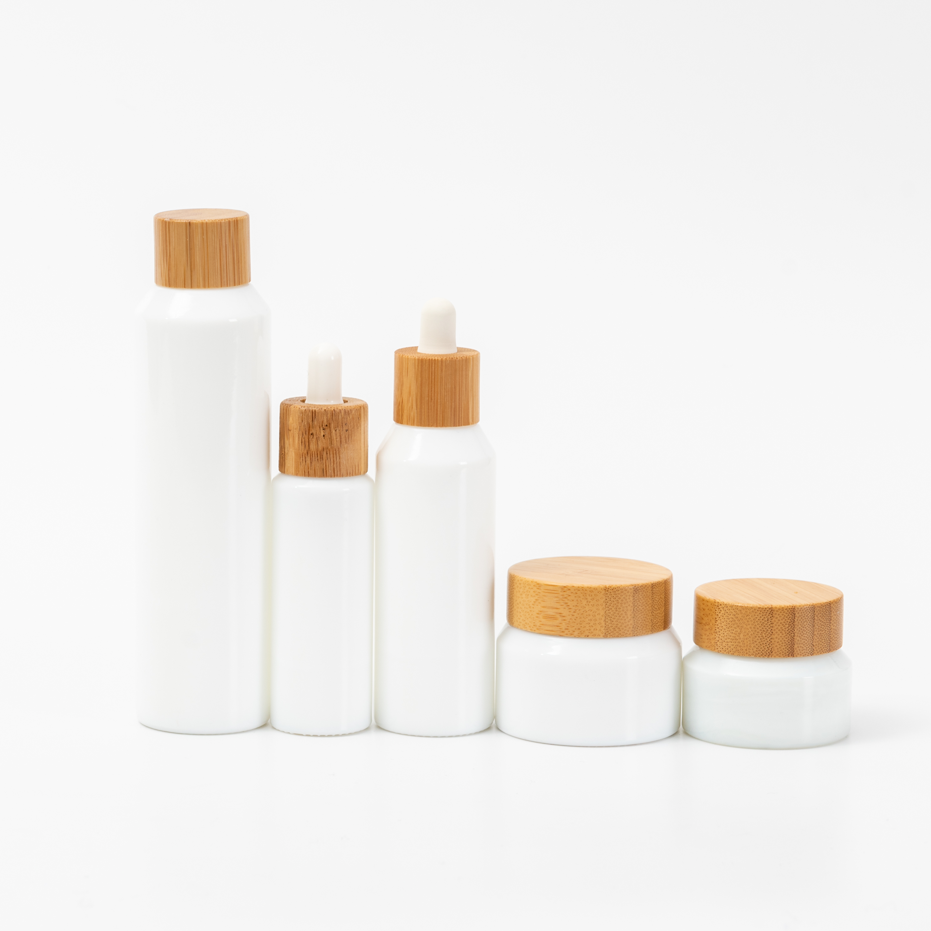 New developed 50g 30ml 50ml 100ml opal white glass cosmetic bamboo bottle glass bamboo lid bottle