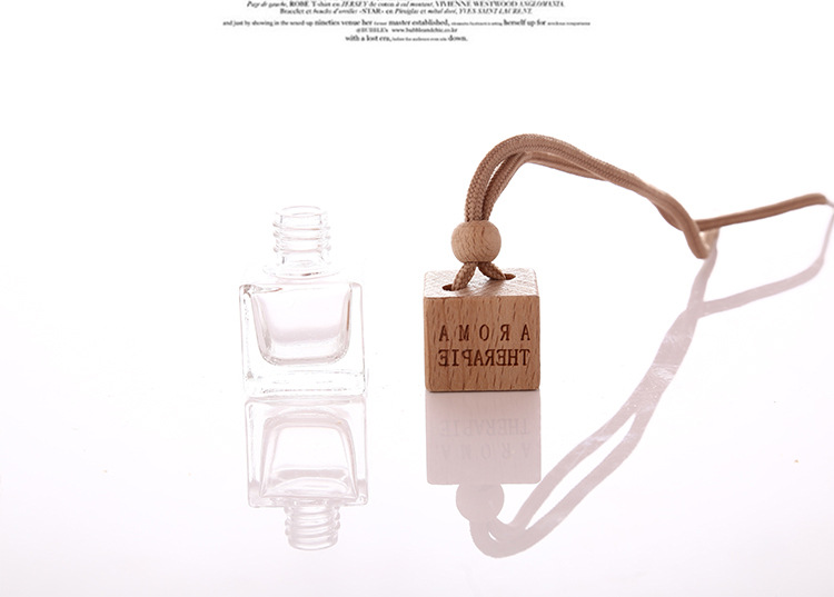 New fashionable designed perfume bottle with good quality glass bottle