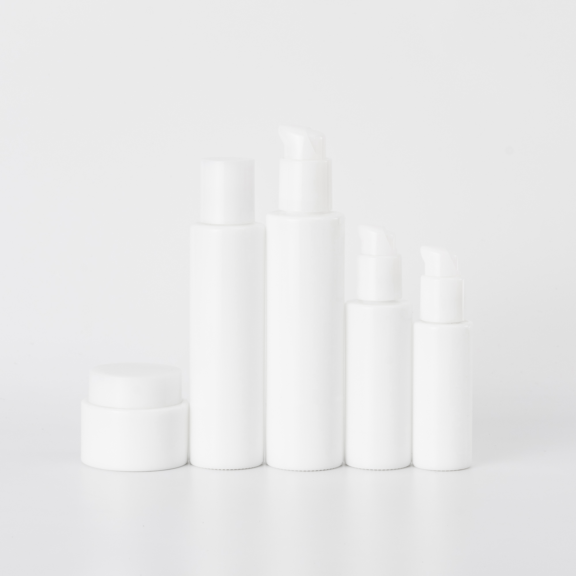 New glass bottles cosmetic bottle jars for cosmetics