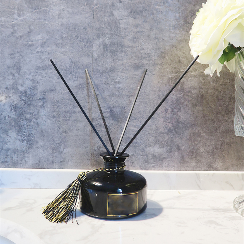 New item decorative glass bottle reed diffuser set nice gift aroma reed diffuser