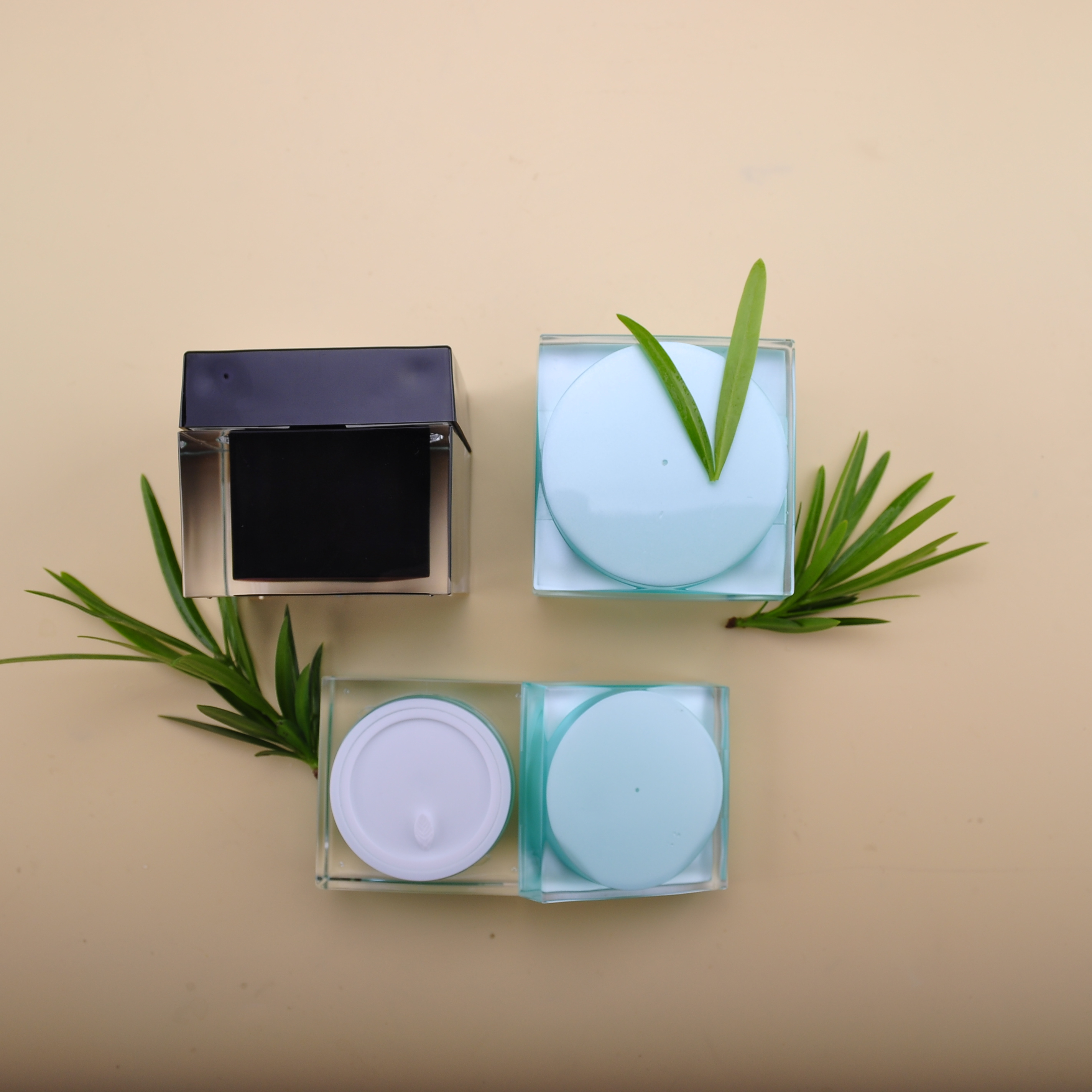 New product 2019 empty cosmetic 30g 50g 80g white black round square acrylic cream jar