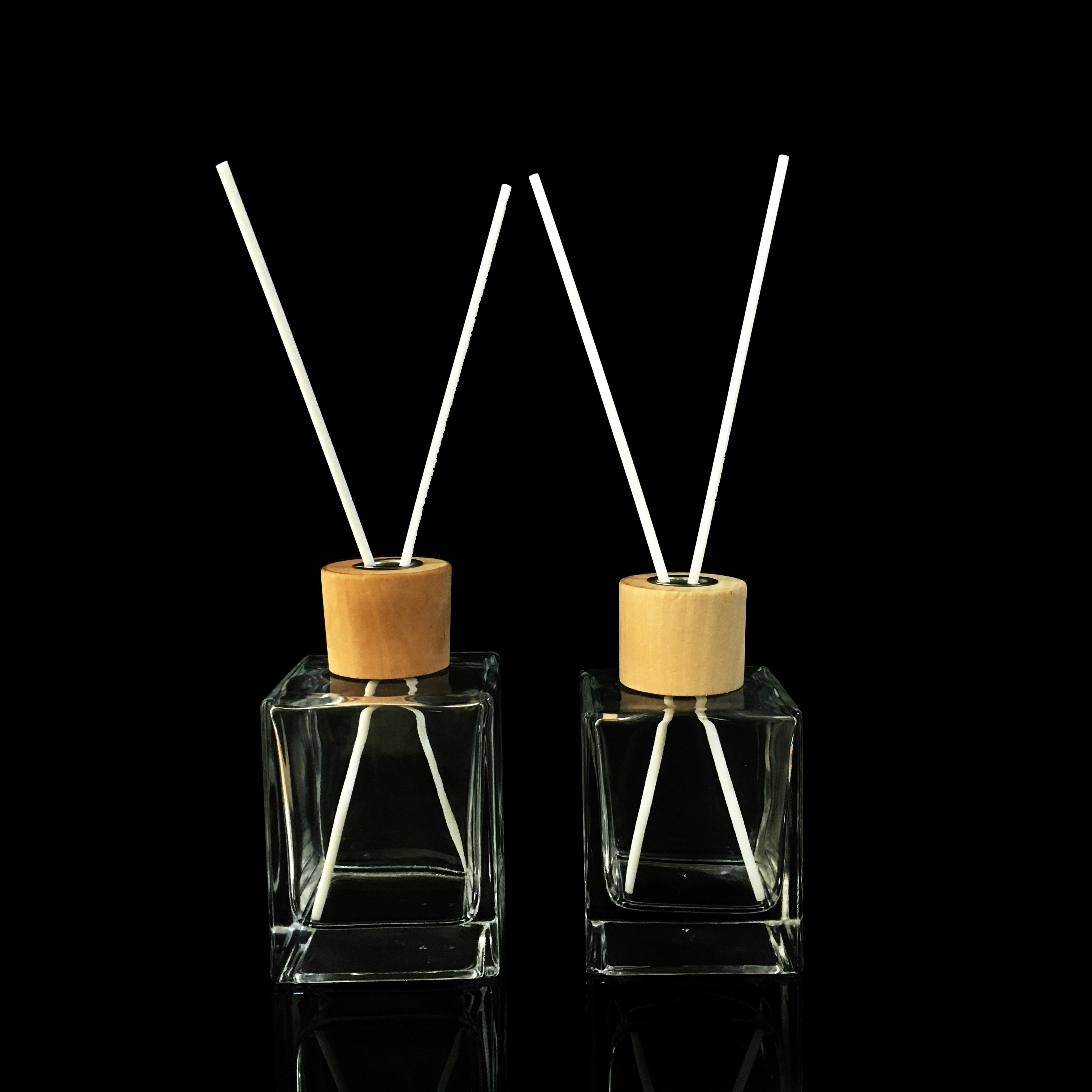 New product 500ml square glass aroma reed diffuser screw bottle with bamboo lid