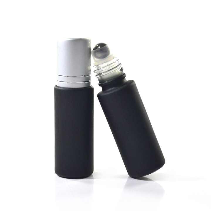 New products 10ml frosted matte black roll on glass bottle with stainless steel roller for essential oil perfume