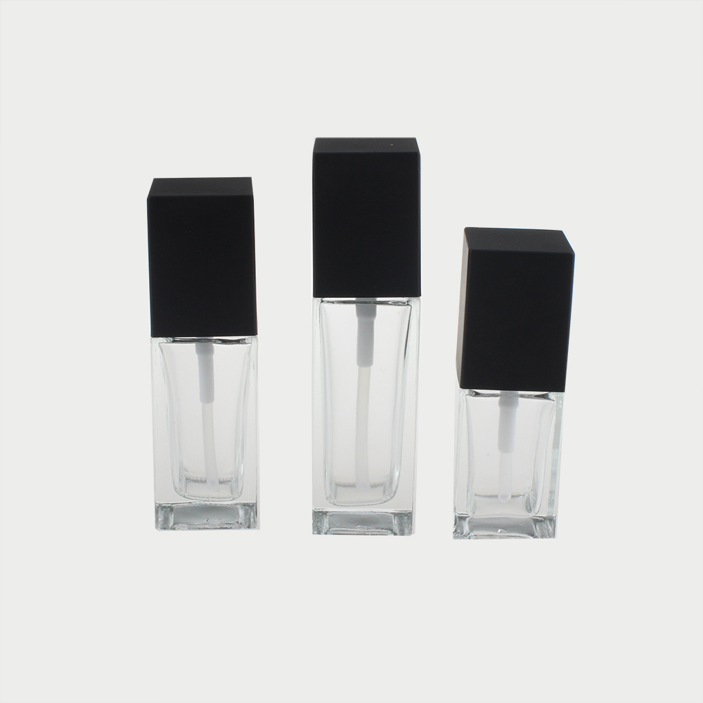 New shape of the glass matte black/clear foundation or lotion pump bottle in 15ml 30ml 50ml  with matte /glossy black lid