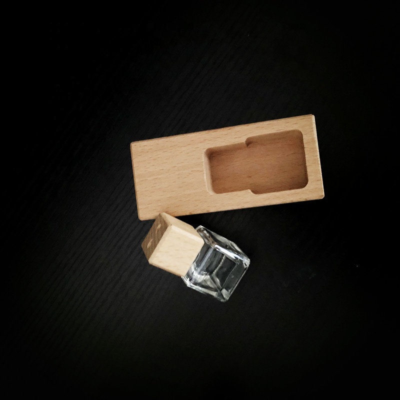 New square 5ml hanging car air freshener car perfume bottle with wooden cap
