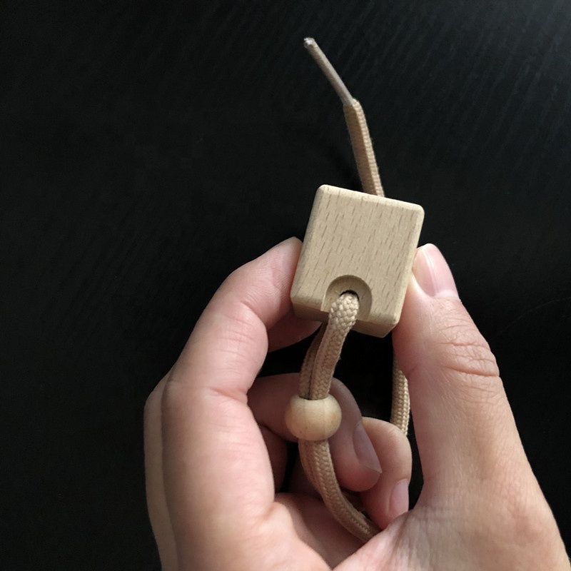 New square 5ml hanging car air freshener car perfume bottle with wooden cap