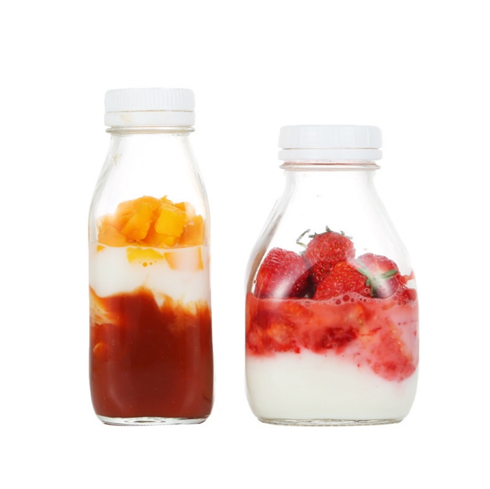 New style 300ml 500ml 1000ml square Glass bottle with plastic cap for milk juice coffee