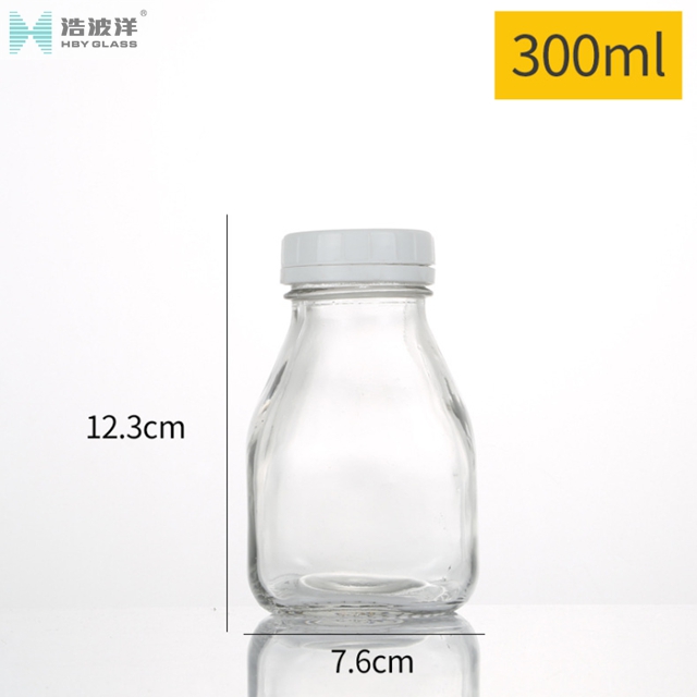 New style 300ml 500ml 1000ml square Glass bottle with plastic cap for milk juice coffee