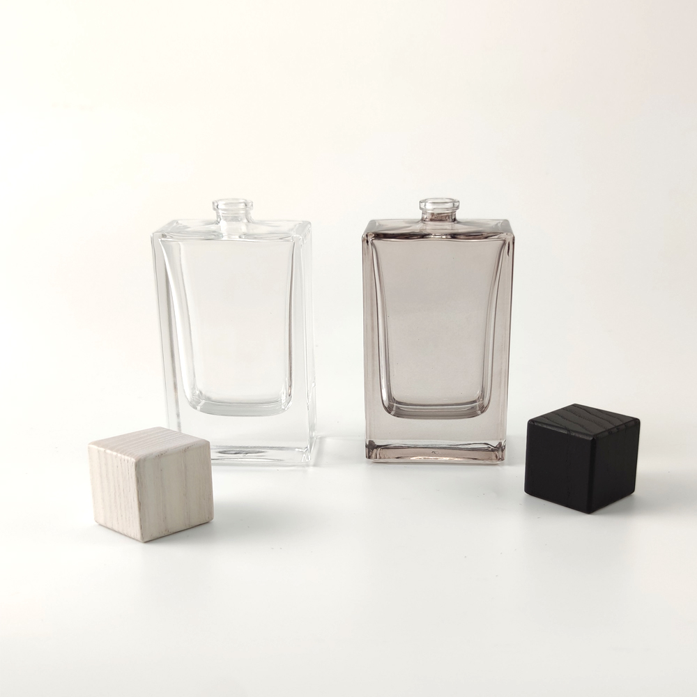 New style OEM ODM stylish square glass perfume bottle with spray wood cap