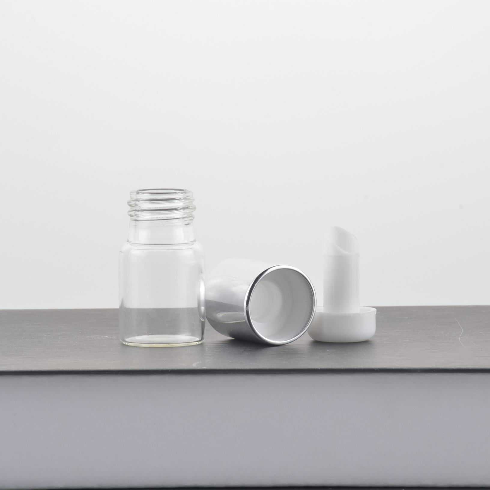 New type 10ml clear glass Lyophilized powder bottle powder water separation vial bottle cosmetic package container in good price