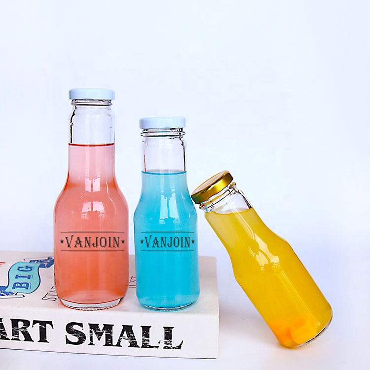 New type hot selling in Australia glass material 275ml 375ml fruit juice sauce empty glass bottle with metal lid