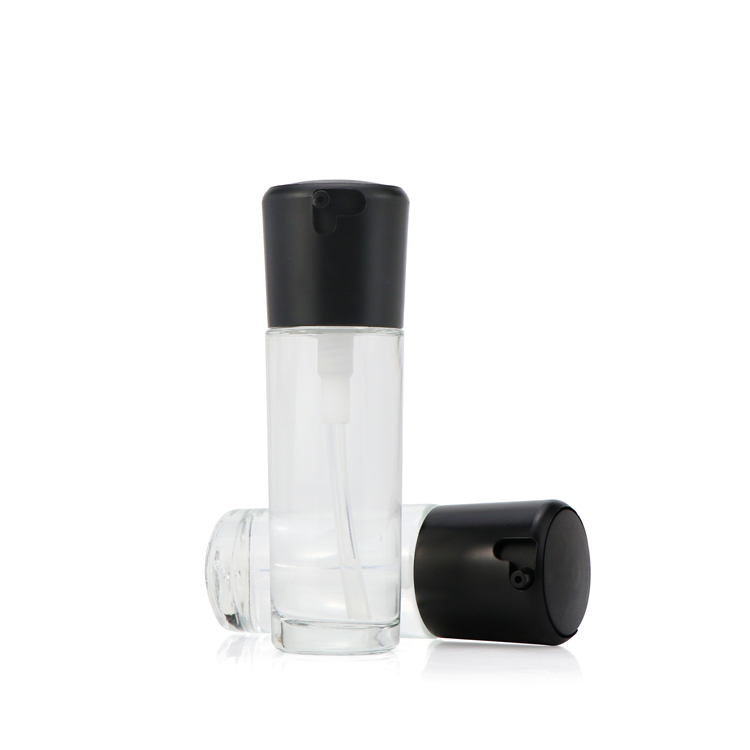 Newest design 15ml 30ml frosted lotion glass liquid foundation bottle with aluminum gold pump over cap for makeup
