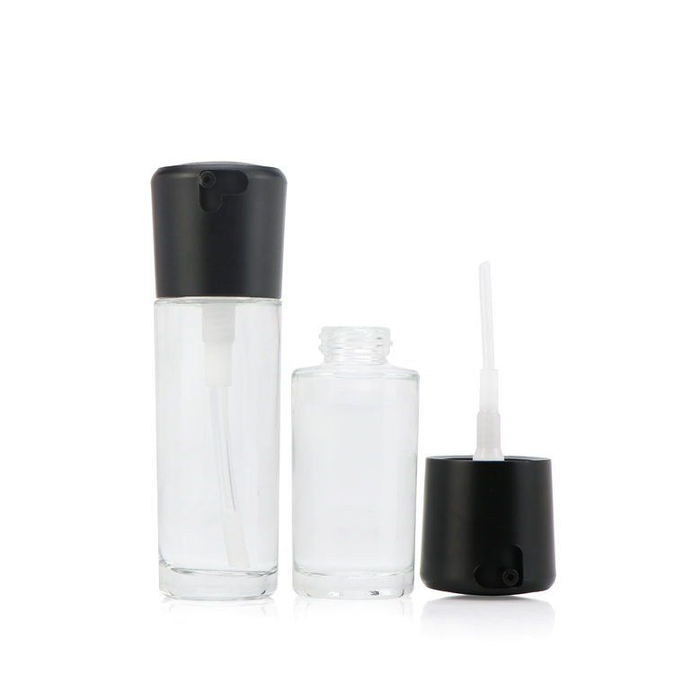 Newest design 15ml 30ml frosted lotion glass liquid foundation bottle with aluminum gold pump over cap for makeup