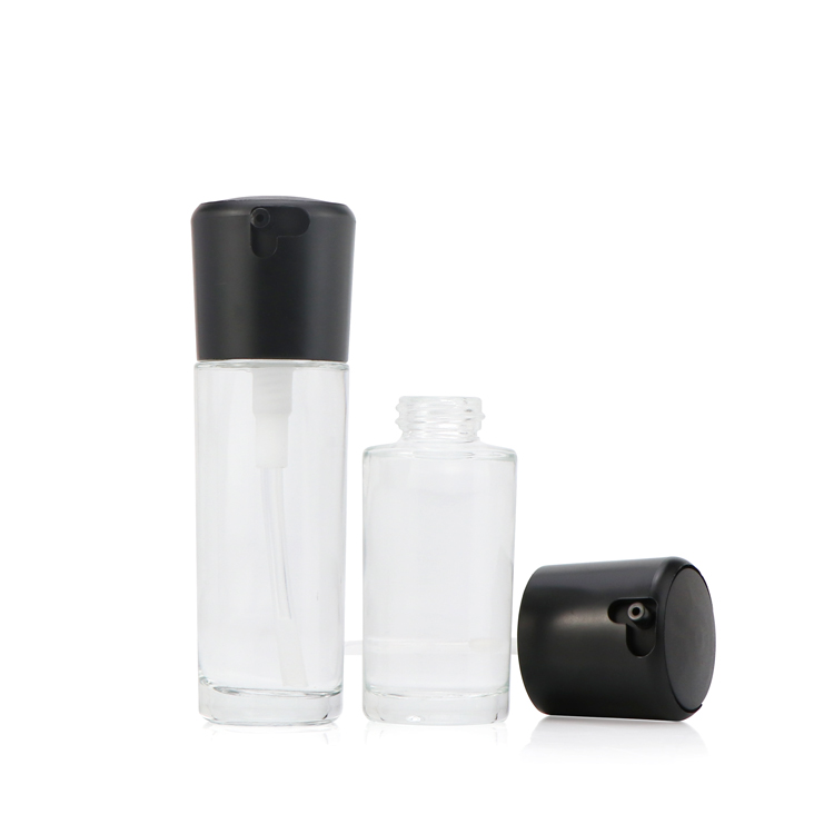 Newest design 15ml 30ml frosted lotion glass liquid foundation bottle with aluminum gold pump over cap for makeup