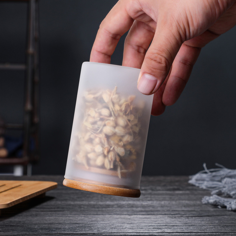 Nice hot - resistant frosted glass jars with lids