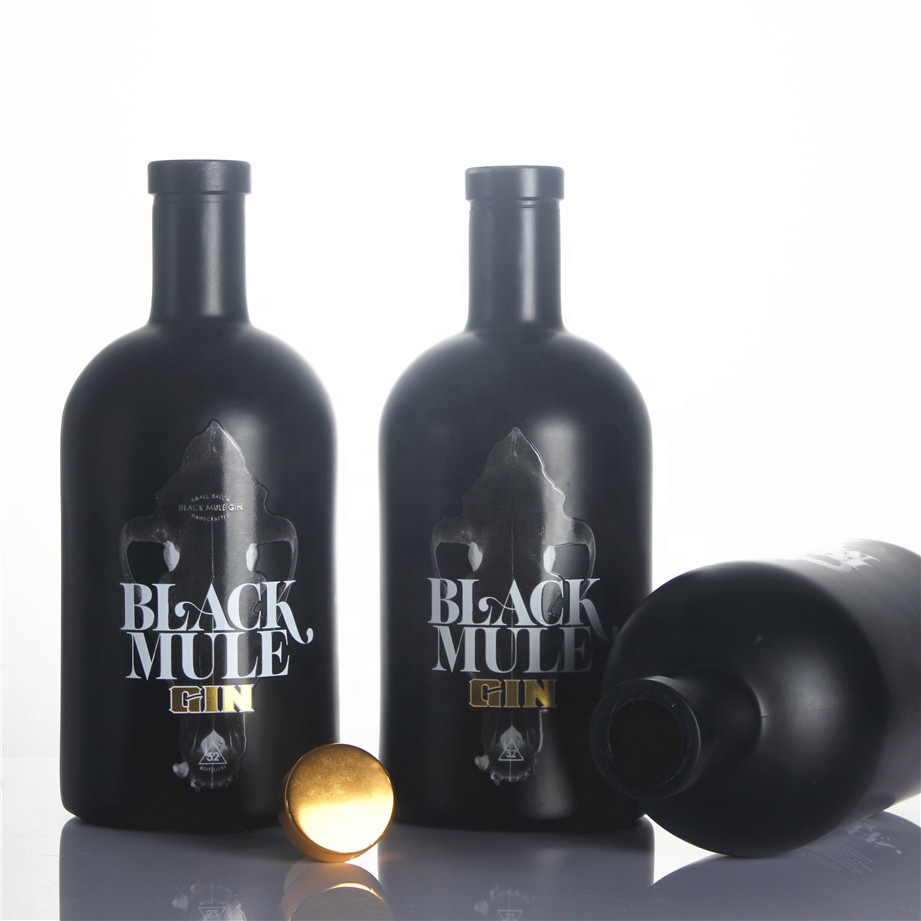 ODM Gin Glass Bottles OEM Customized 750 Ml 700 Ml Clear OSLO Black Color Tequila Vodka Cork Offset Printing