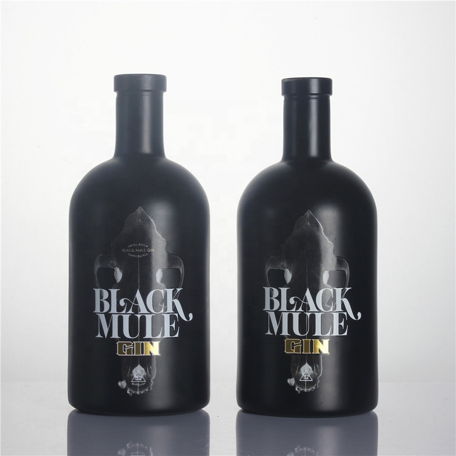 ODM Gin Glass Bottles OEM Customized 750 Ml 700 Ml Clear OSLO Black Color Tequila Vodka Cork Offset Printing