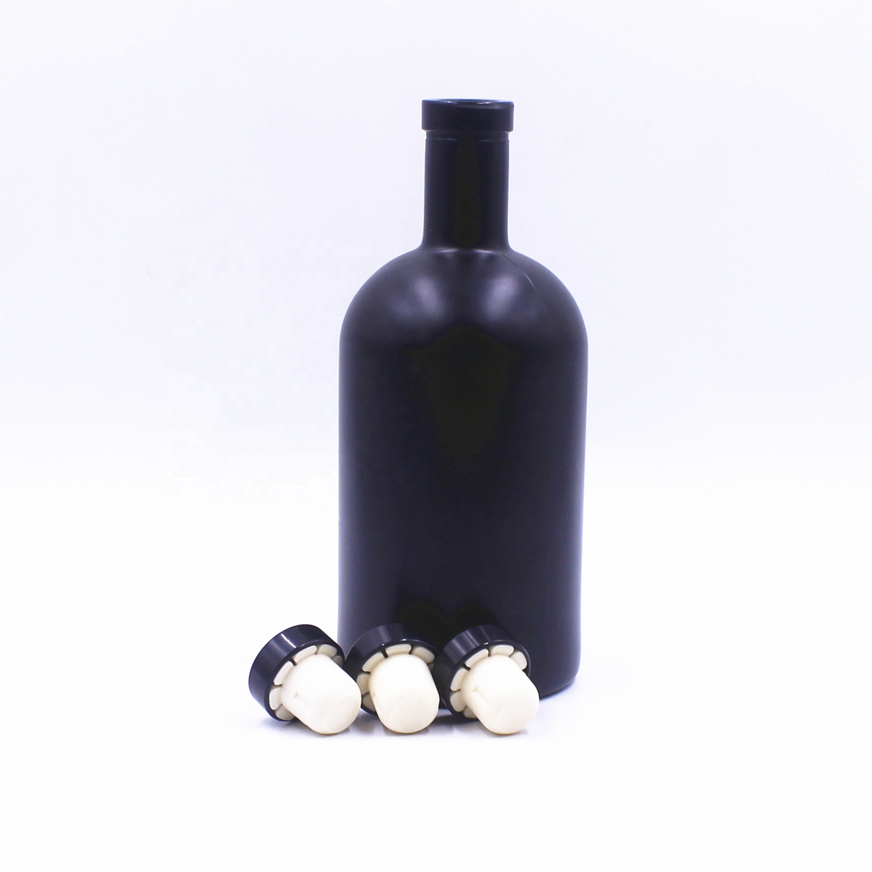 ODM Gin Glass Bottles OEM Customized 750 Ml 700 Ml Clear OSLO Black Color Tequila Vodka Cork Offset Printing