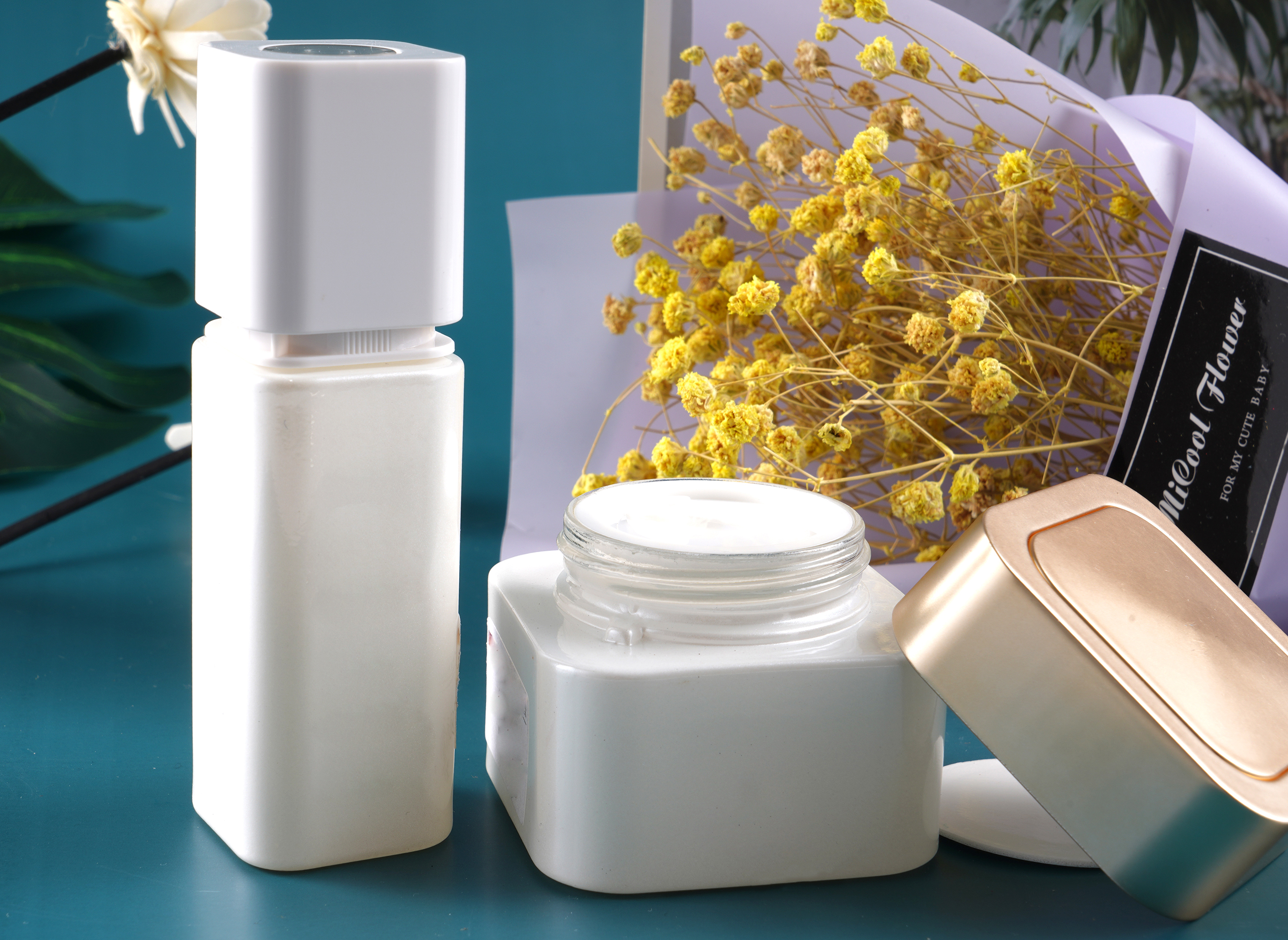 OEM Hot Sale Wholesale Frosted 50g Clear Glass Cosmetic Jars With Lids