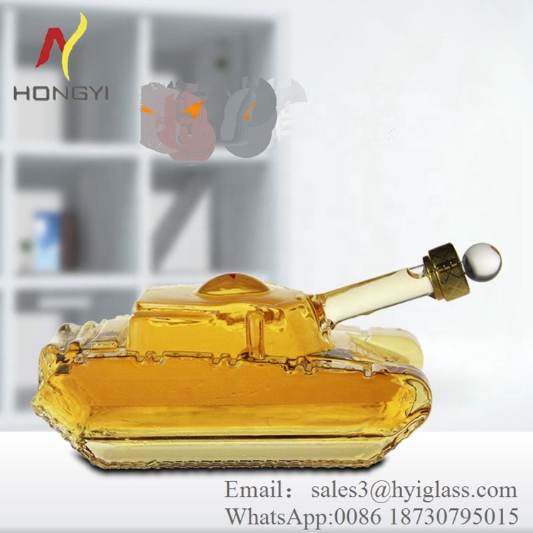 OEM Hot sale Tank shape bottle for vodka whiskey cocktail unique whisky bottle
