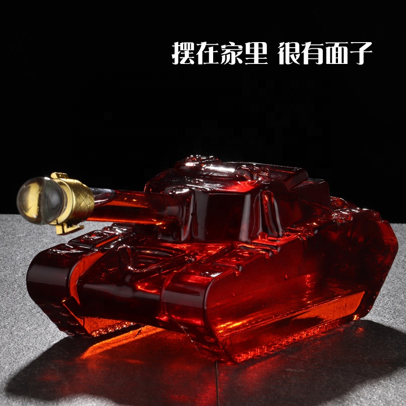 OEM Hot sale Tank shape bottle for vodka whiskey cocktail unique whisky bottle