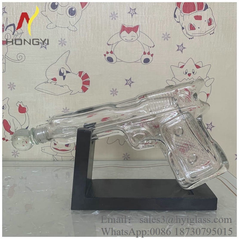 OEM Hot sale gun shaped bottle unique whisky bottle shapes gun decanter