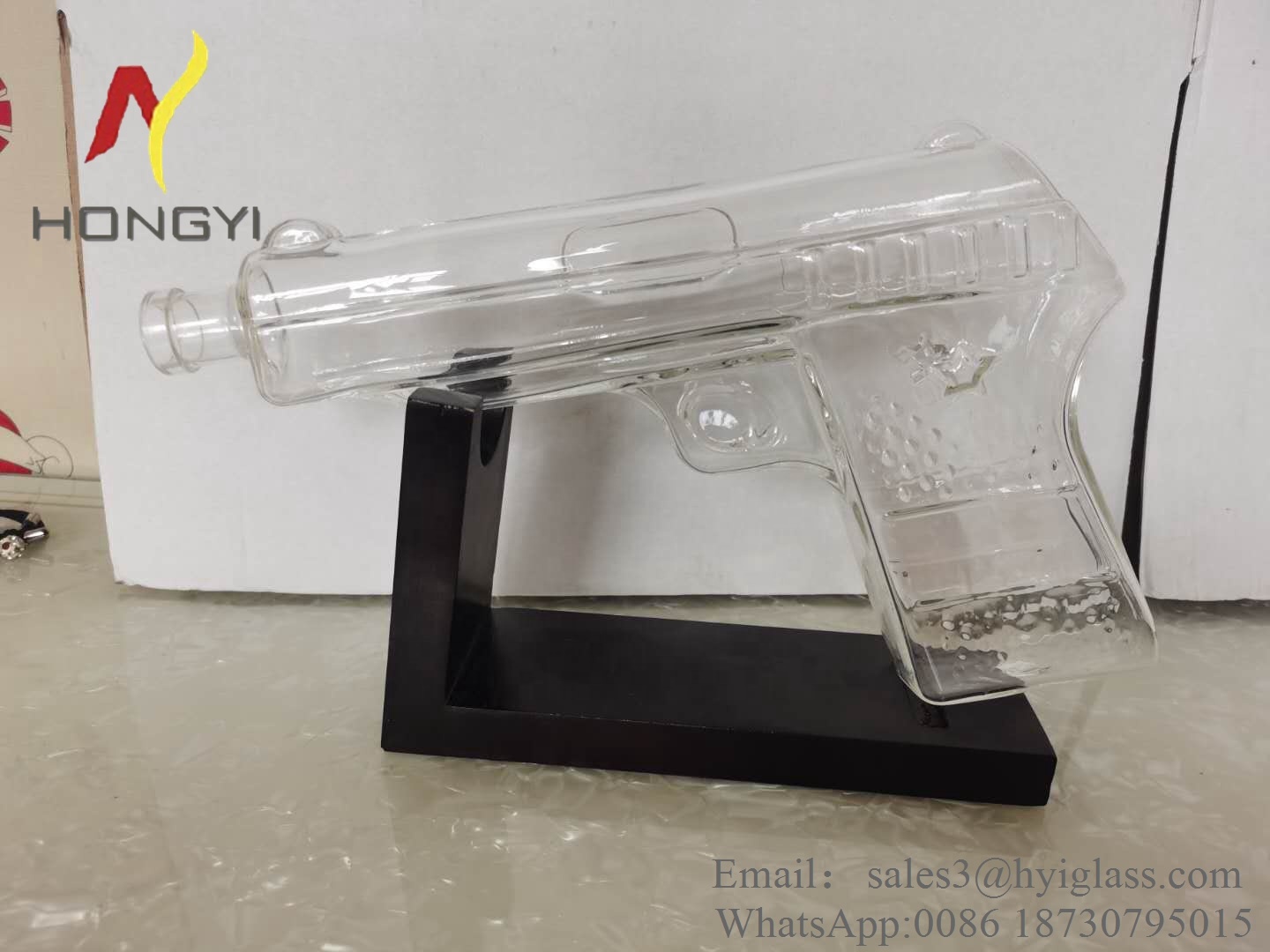 OEM Hot sale gun shaped bottle unique whisky bottle shapes gun decanter