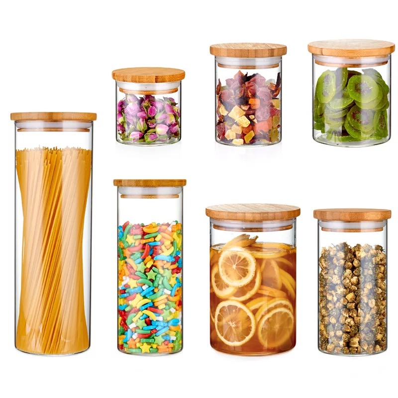 OEM Size Airtight High Borosilicate Round Glass Food Storage Container Jars with bamboo lids