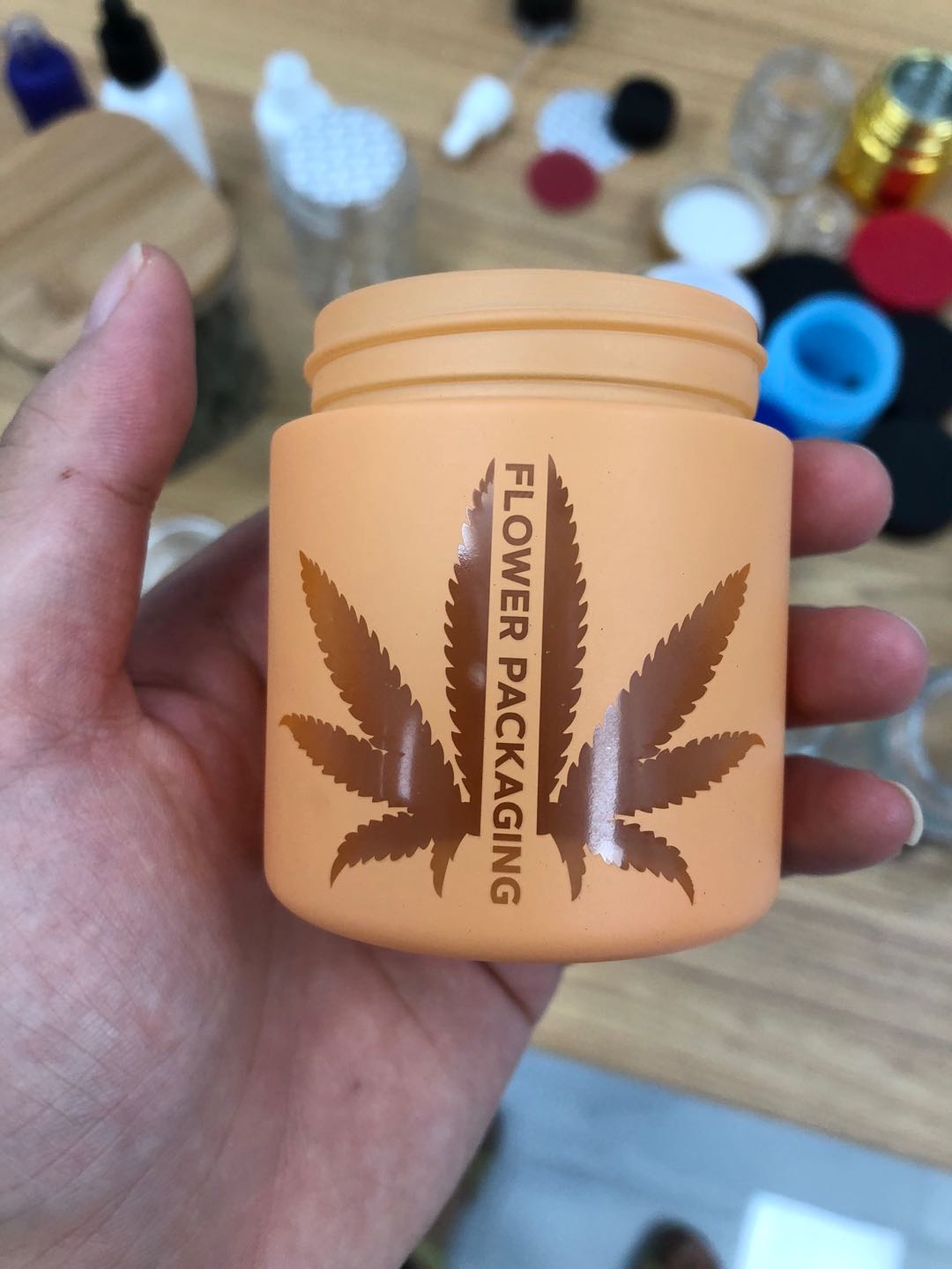 OEM custom painted color 1oz 2oz 3oz 4oz glass jar with child proof lid flower storage jar colored packaging