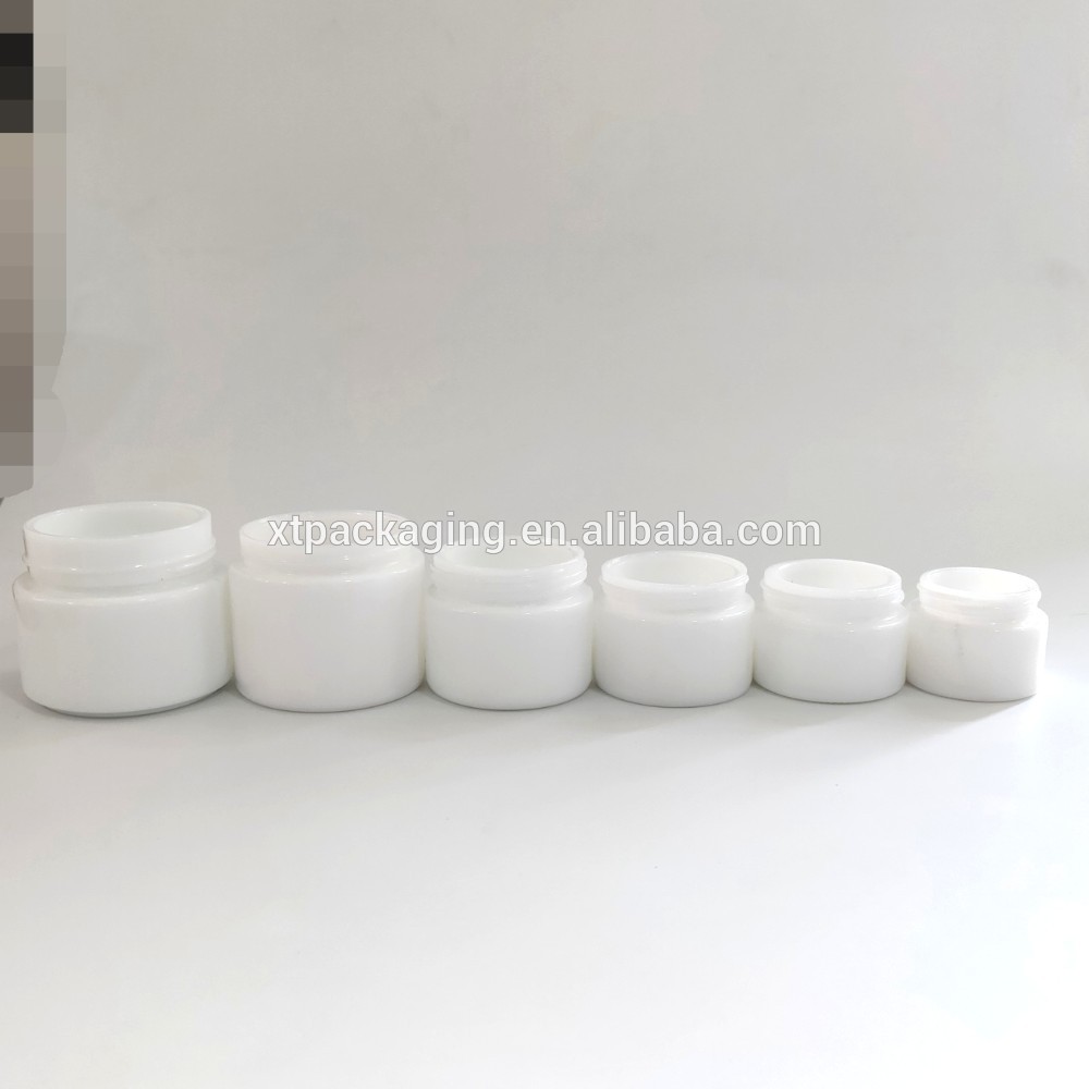 OEM custom painted color 1oz 2oz 3oz 4oz glass jar with child proof lid flower storage jar colored packaging