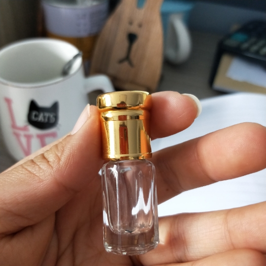 Octagonal Shape Perfume Oil Glass Bottle With Glass Stick