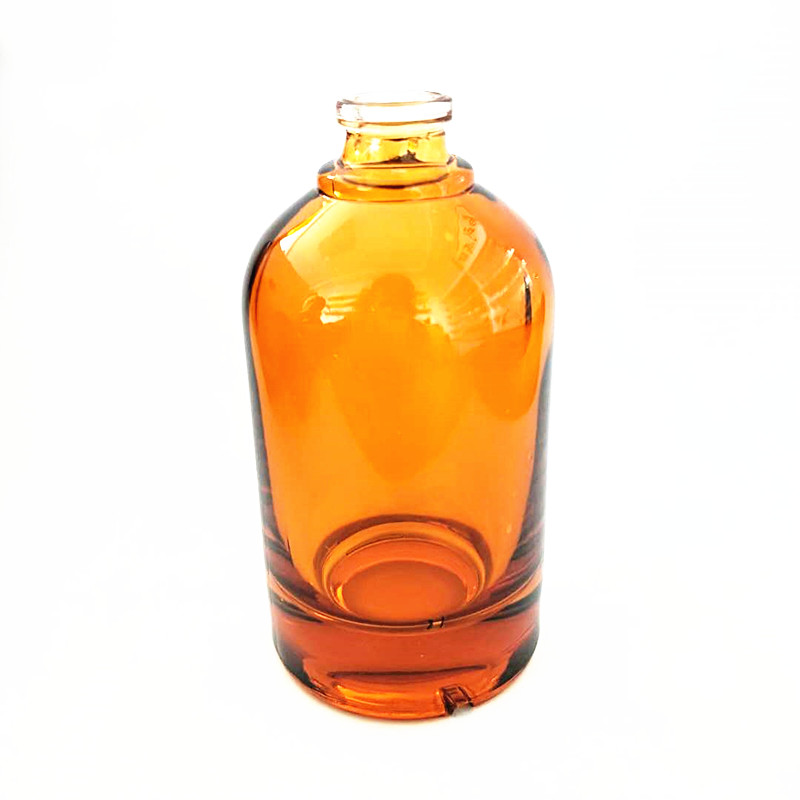 Old fashioned round custom perfume bottle