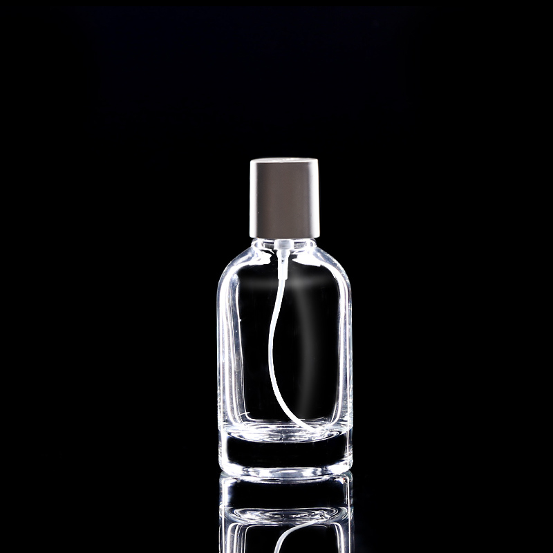 Old fashioned round custom perfume bottle