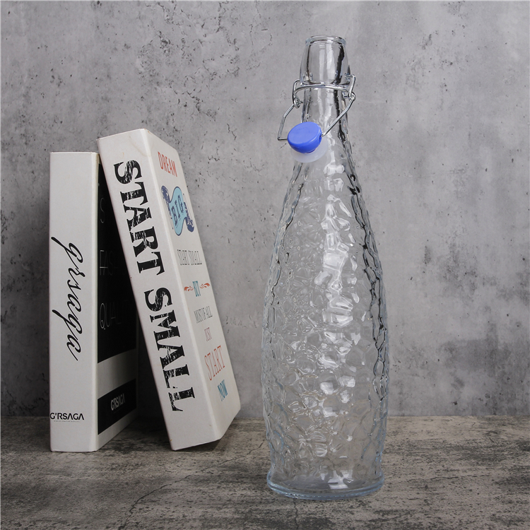 Outside engraved standrad glass bottle in promotion
