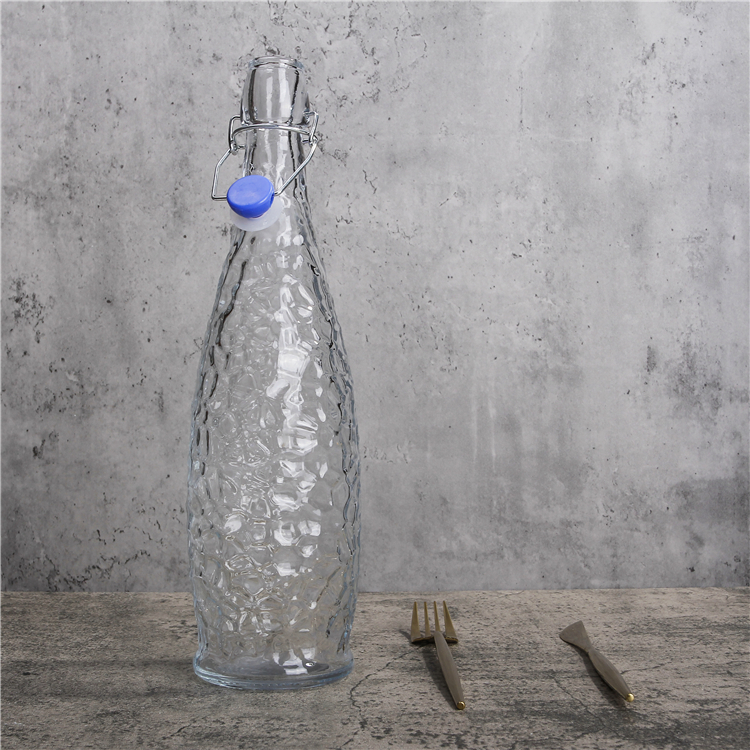 Outside engraved standrad glass bottle in promotion