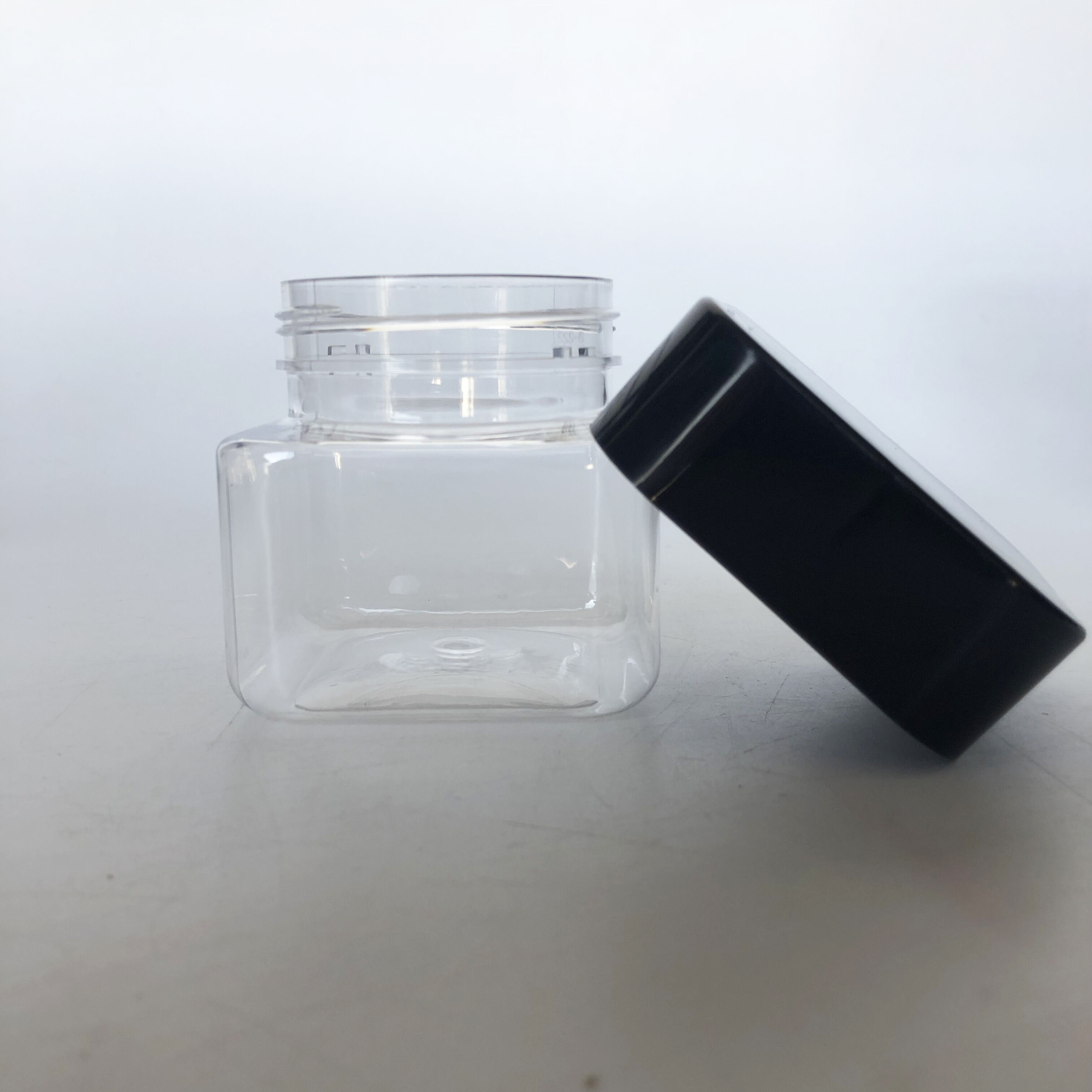 PET Clear Plastic Square Cosmetic Jar With Square Lid 200ml 7 OZ