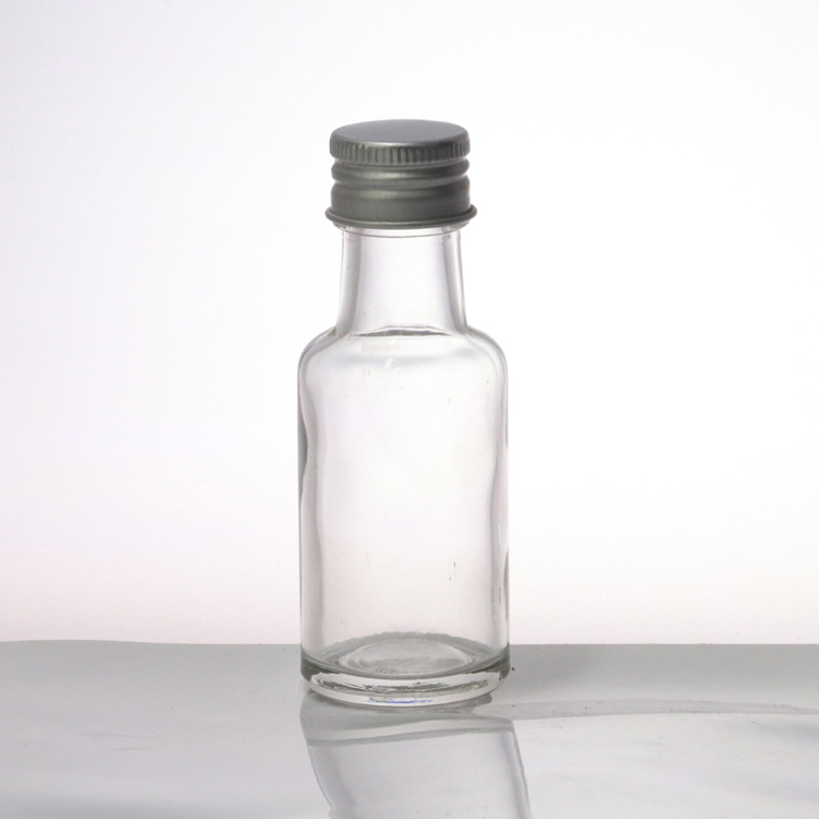 Packing and Try Drinking Transparent 50ml100ml Glass Bottle With Empty Bottles