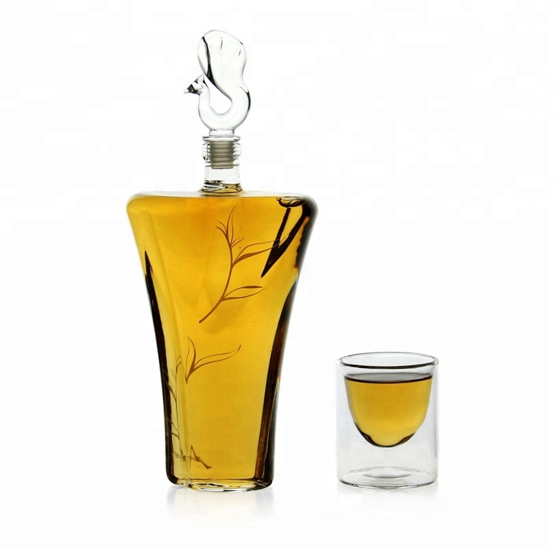 Peafowl Shaped Art Bottle Glass Decanter Tequila Rum Brandy Vodka Whisky Decanter