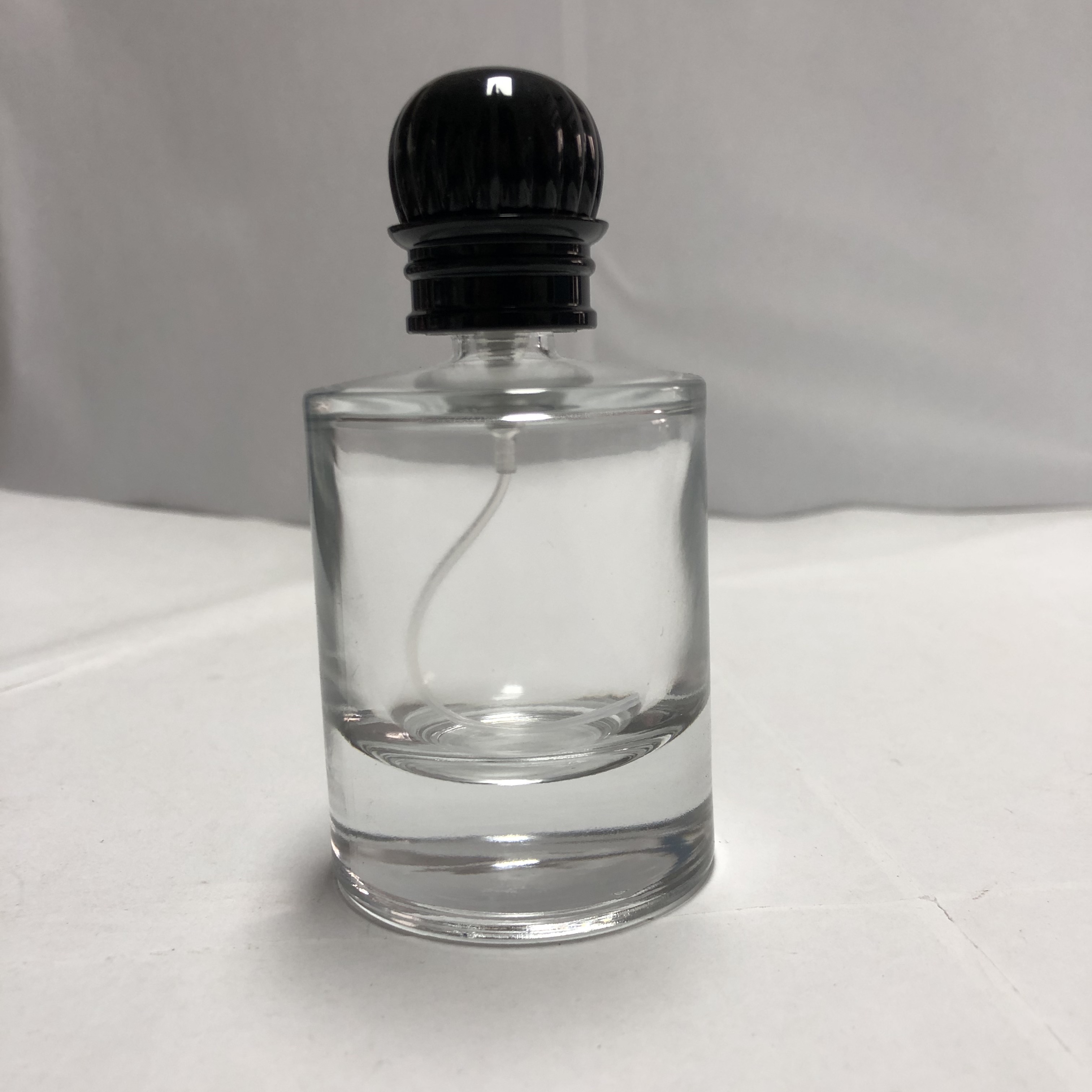 Perfume Bottle 50ml Round Glass PUMP Sprayer Screen Printing Personal Care with Thick Bottom and 15mm Neck Finish Wholesale