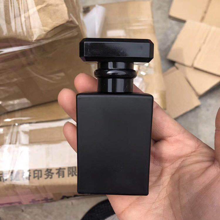 Perfume Glass Bottle 30ml Rehydration Travel Press Small Spray Bottles Portable Empty Perfume Bottles