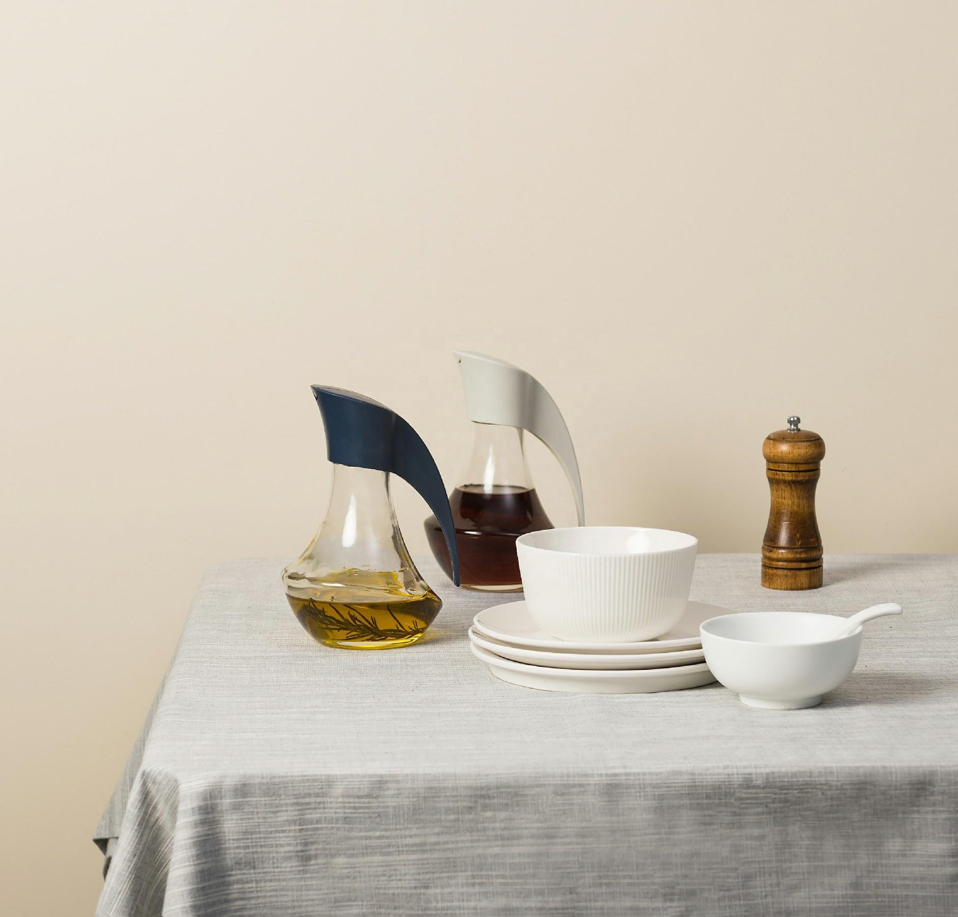 Pinmoo Original Design Ballet Shape Kitchen Cooking Accessories Oil and Vinegar Glass Dispenser Bottle