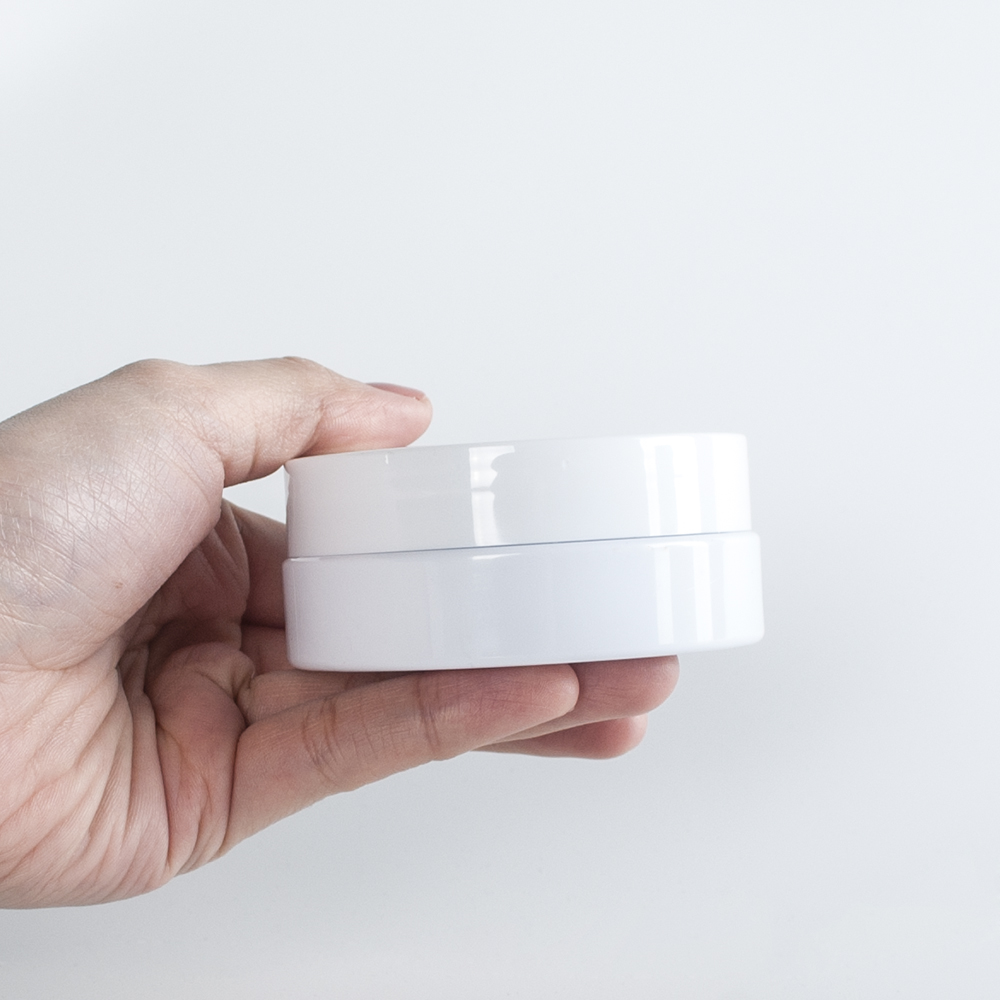 Plastic Cosmetic Containers pomade jar Straight Edge Low Profile Wide Mouth White Jars 100g