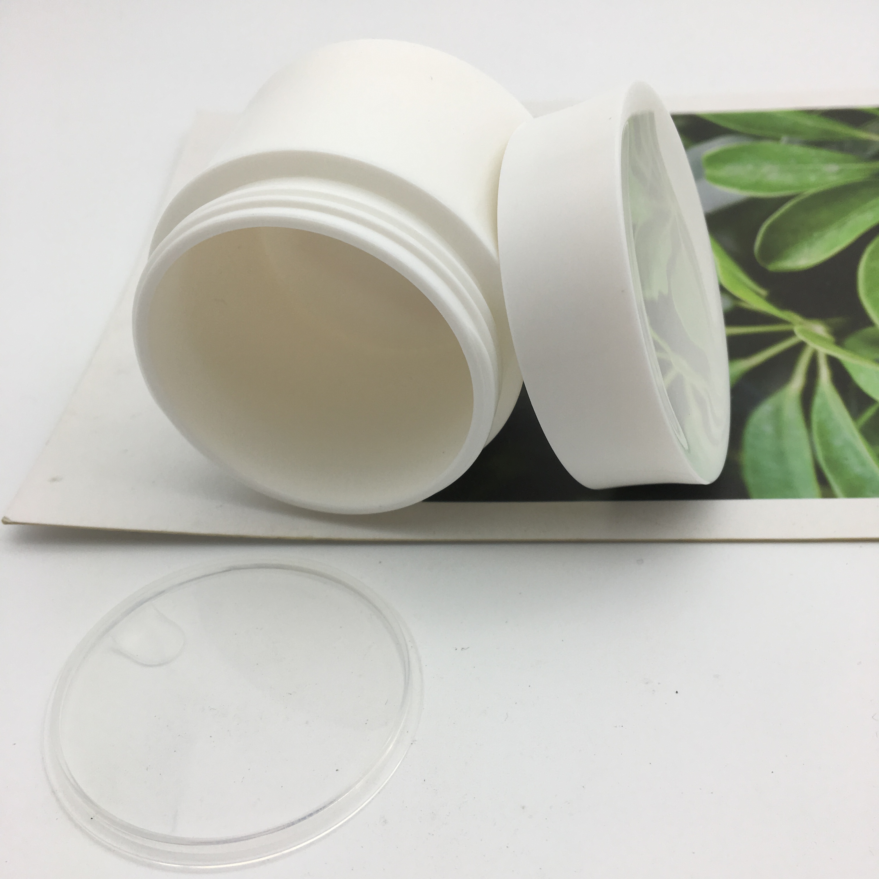 Plastic Pp Round Waist Royal Blue Color Cream Container Cosmetic Jar