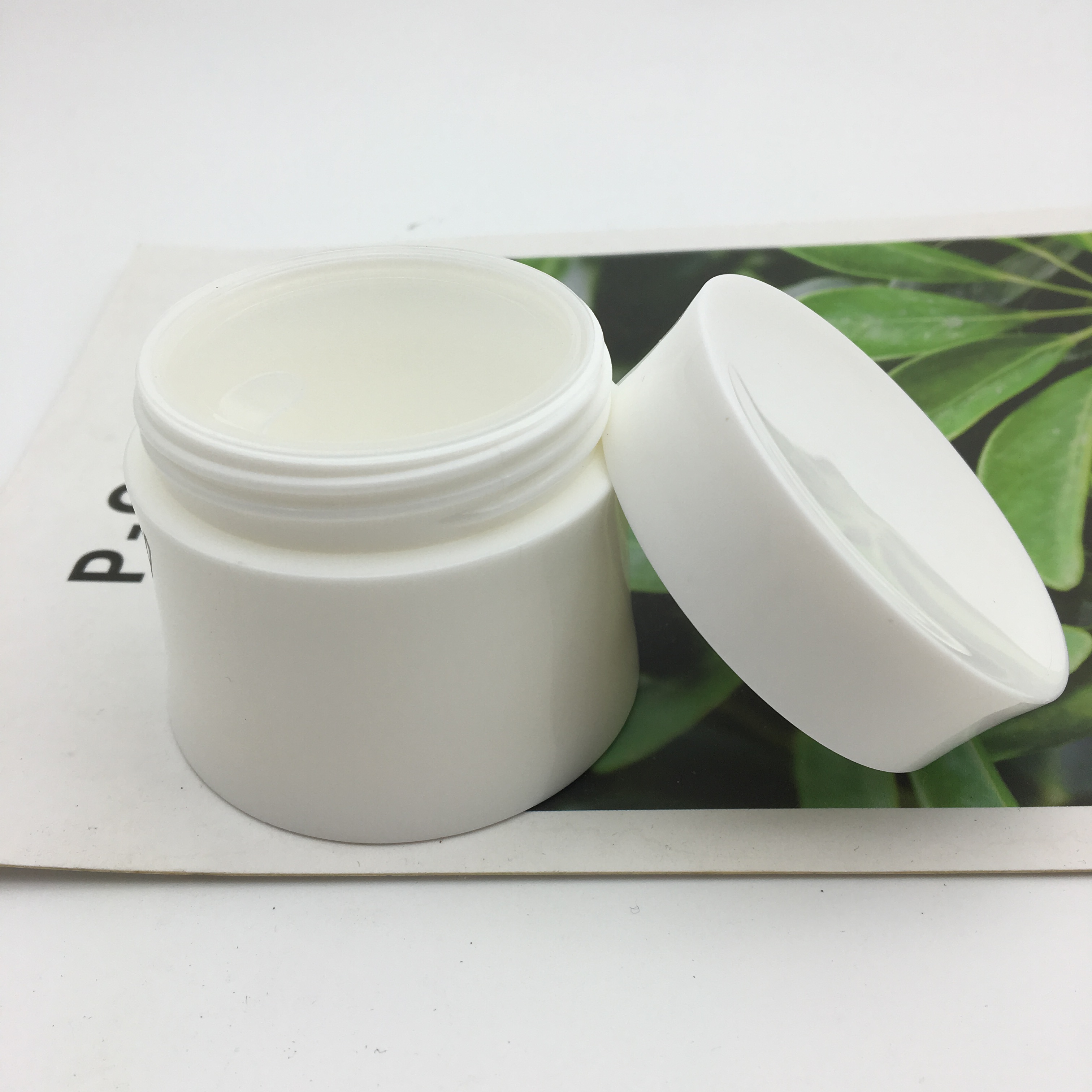 Plastic Pp Round Waist Royal Blue Color Cream Container Cosmetic Jar