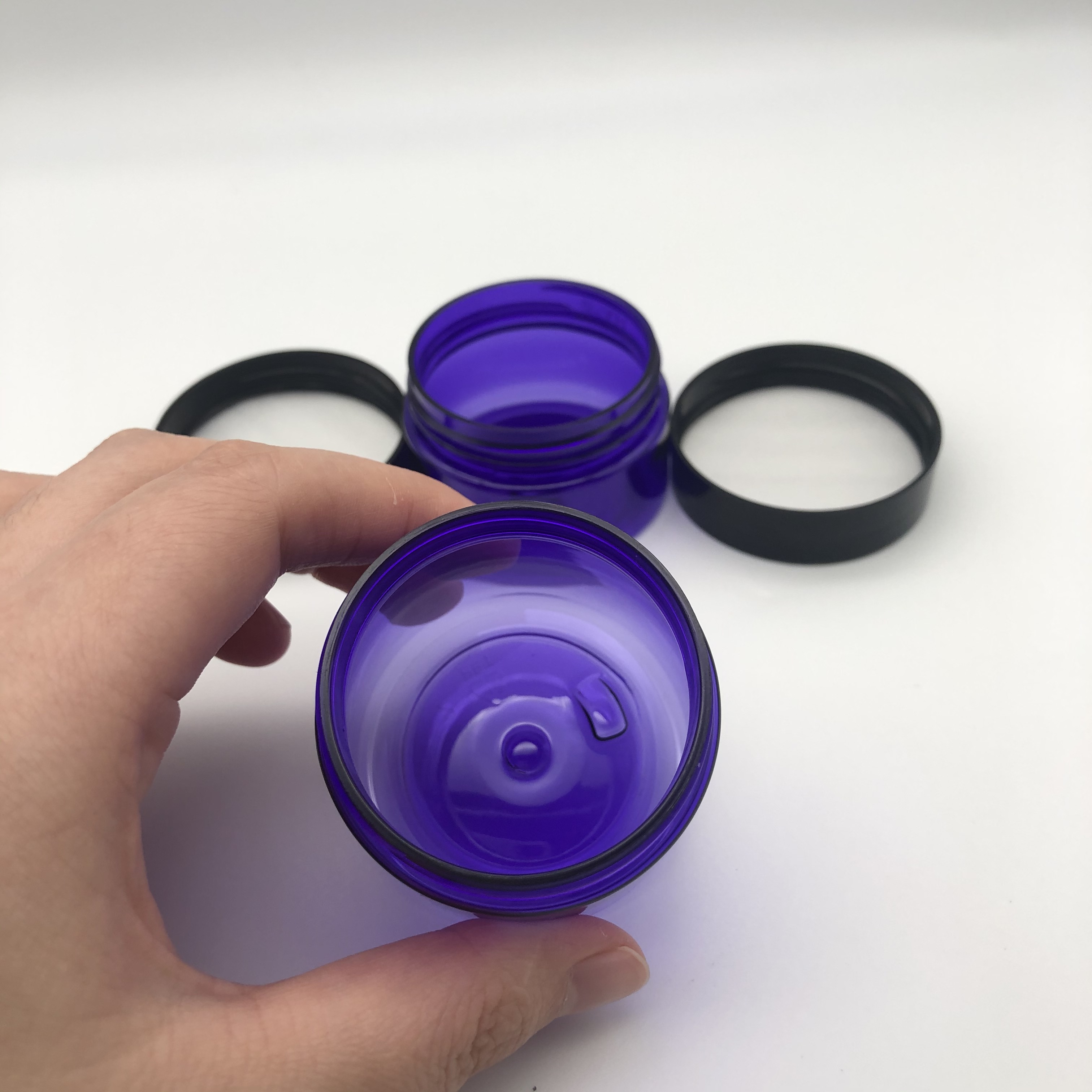 Plastic cosmetic Jars, Purple PET Straight Sided Jars w/ Black Smooth Lined Cap plastic jar with lid