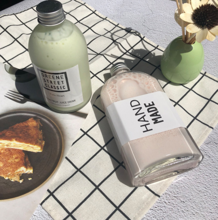 Popular Custom Clear Empty Flat 200ml 250ml 350ml Cold Brew Coffee Juice Bottle Beverage Wine Drinking Milk Water Glass Bottle