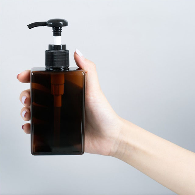 Popular empty lotion cosmetic plastic bottle with black cap for shampoo