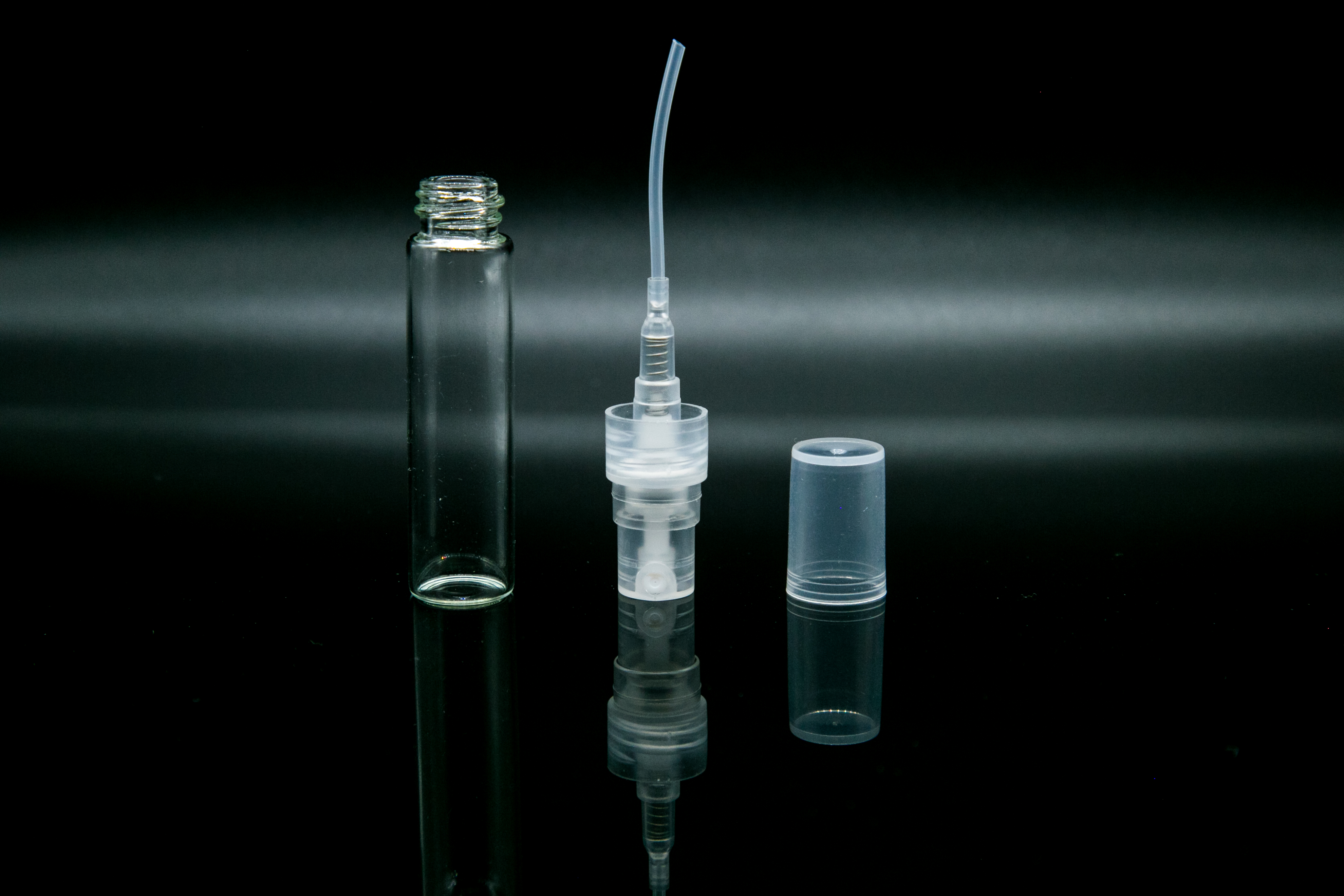 Popular fashion 2ml 3ml 5ml perfume sample plastic spray sub-bottle